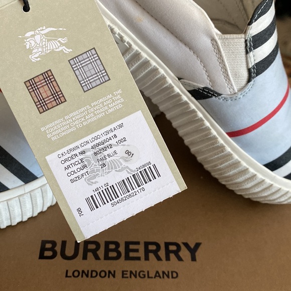 Burberry Toddler Slip On Sneakers - Picture 2 of 11